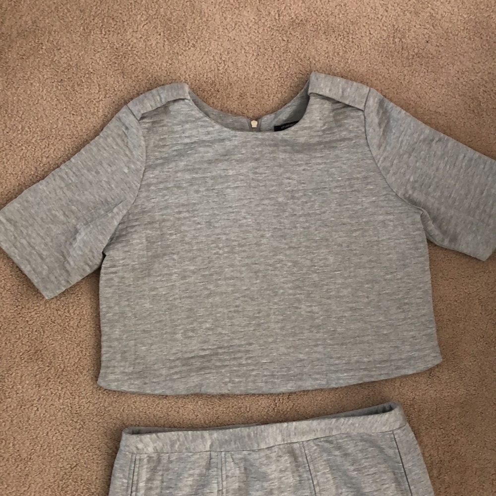 Gray shirt and skirt set - Picture 3 of 6